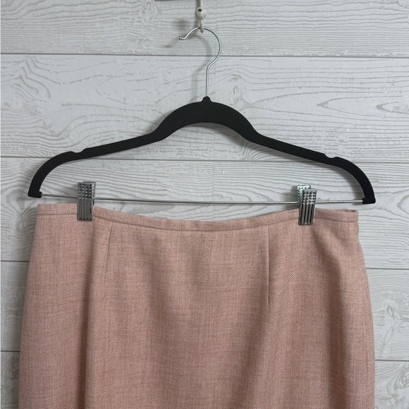 East Fifth Women’s Dusty Rose Pink Tweed Skirt & Blazer Suit. Size 12 - Picture 10 of 13